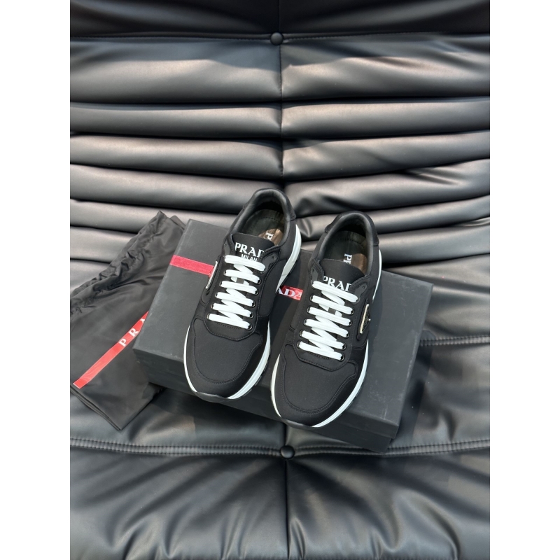 Pra*a casual shoes